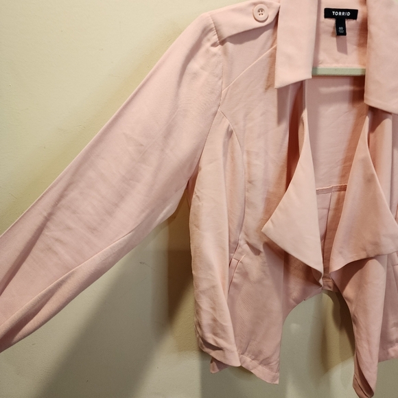 Torrid Plus Sizr Pink Blazer Asymmetrical Draped Design  Fits Size 10 - Picture 5 of 13